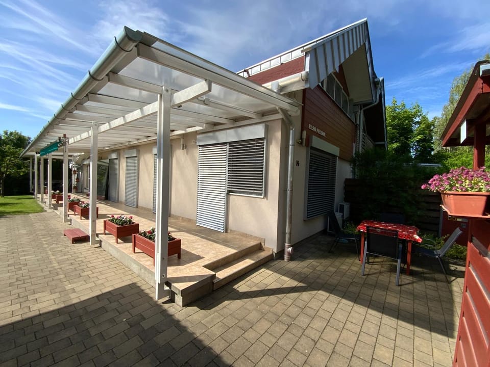 Property building, Garden view