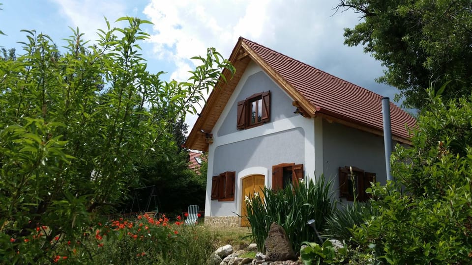 villa vita House in Hungary