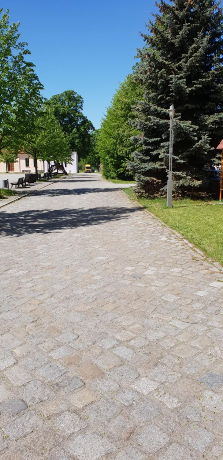 Neighbourhood, Street view