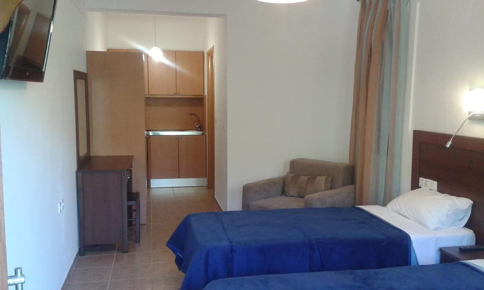 TV and multimedia, Coffee/tea facilities, Kitchen or kitchenette, Bedroom