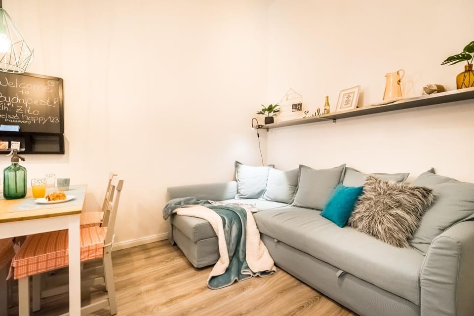 St Stephen Boulevard Apartment Next To Danube Apartment in Budapest