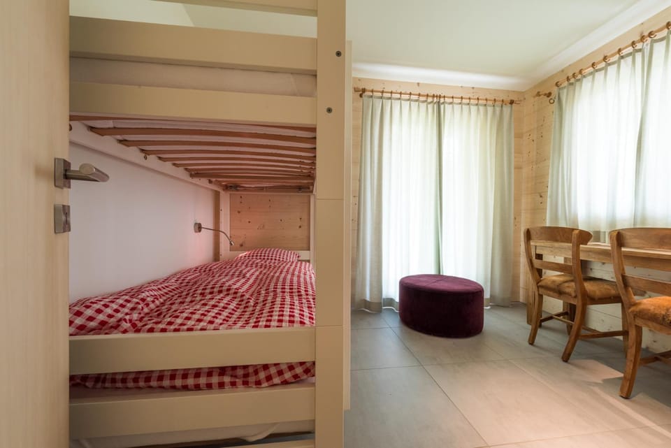 bunk bed