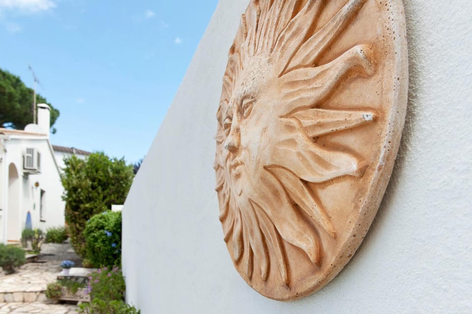 Decorative detail
