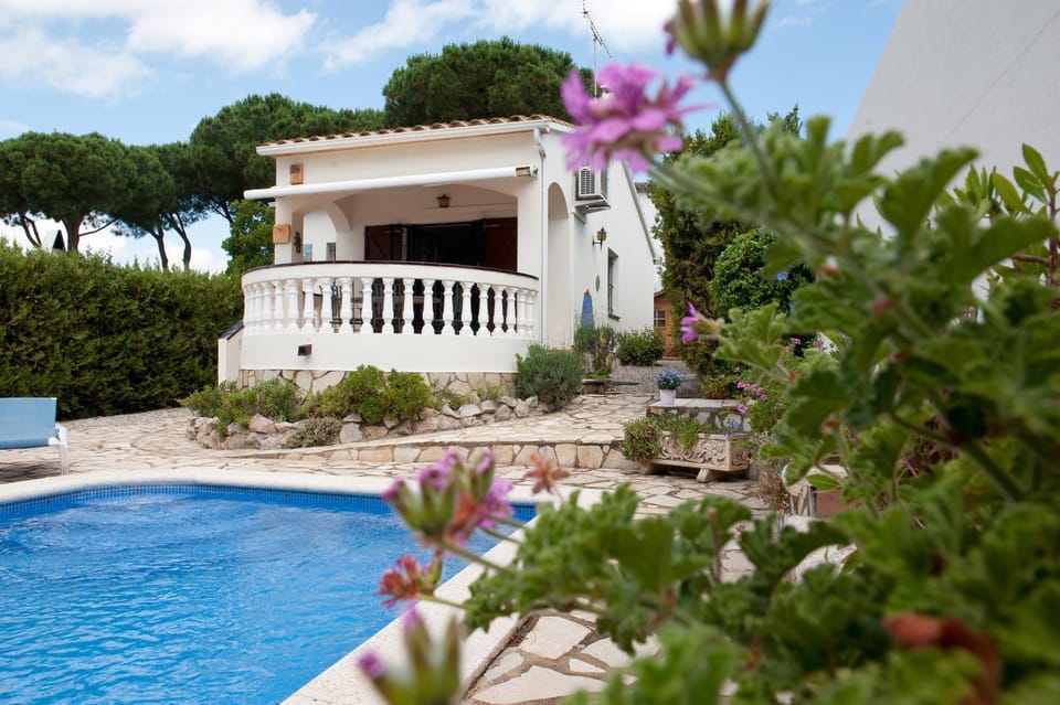 Garden, Balcony/Terrace, Swimming pool