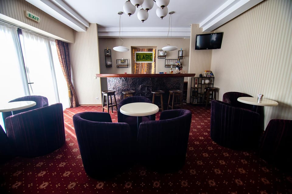 Lounge or bar