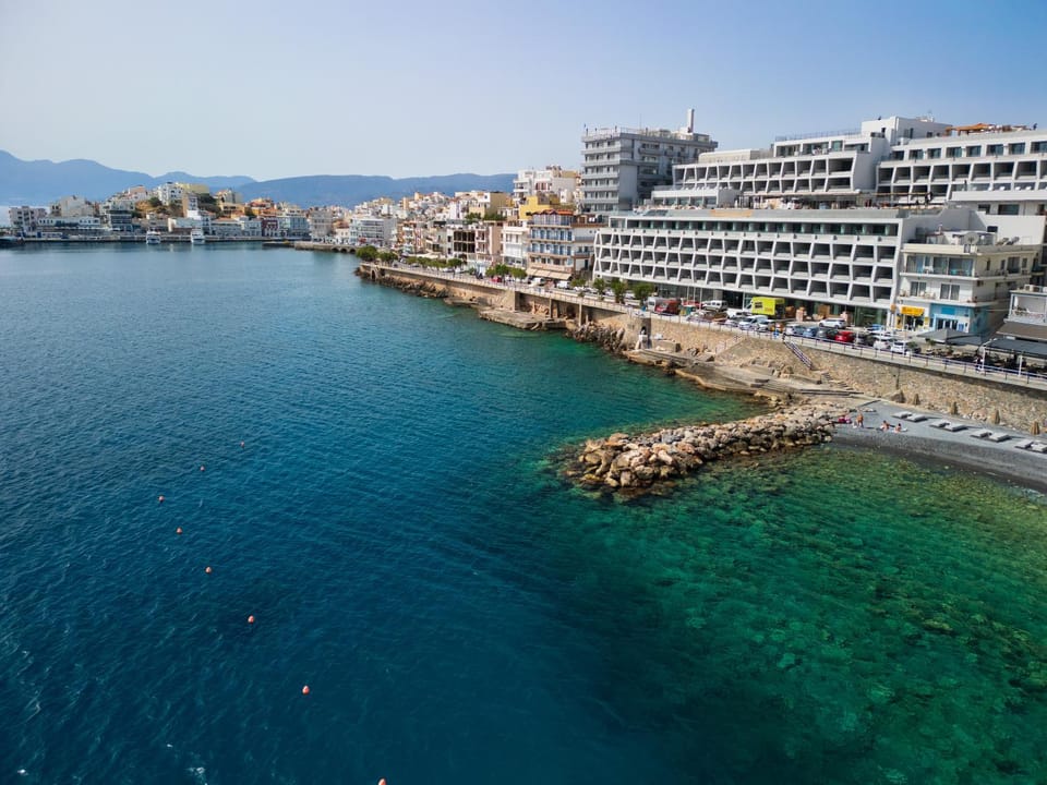 Perla Apartments Apartment in Akti Koundourou