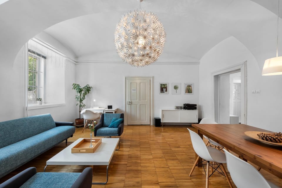 Living room, Dining area