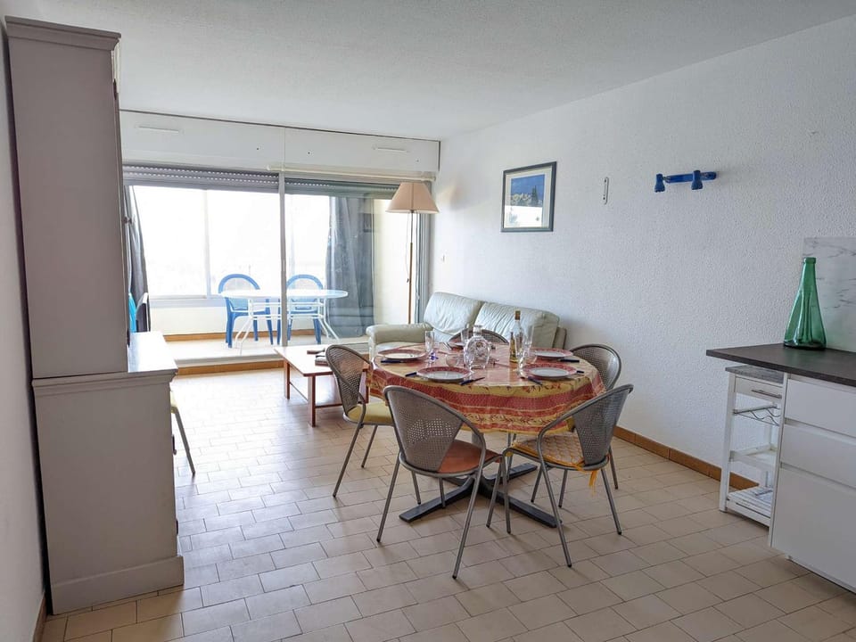 Appartement 4/5 pers avec parking privé, vue sur mer - FR-1-387-105 Apartment in Marseillan