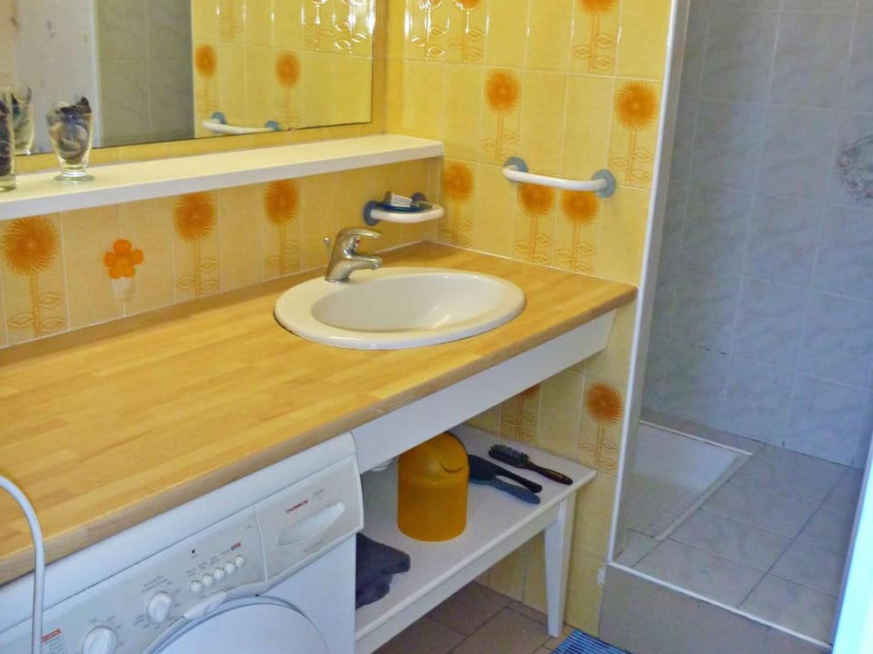 Appartement 4/5 pers avec parking privé, vue sur mer - FR-1-387-105 Apartment in Marseillan
