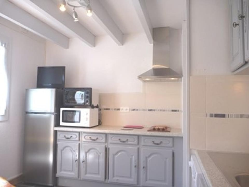 Maison rénovée proche plage, quartier calme, parking privé, animaux acceptés - FR-1-387-108 Apartment in Marseillan