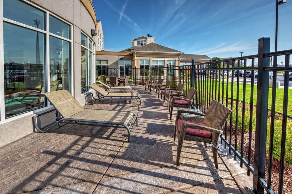 Patio, Seating area, sunbed