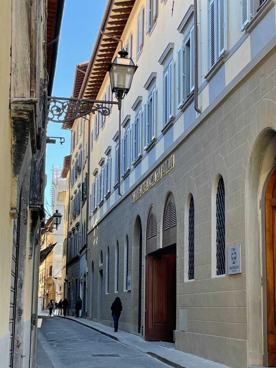 Facade/entrance