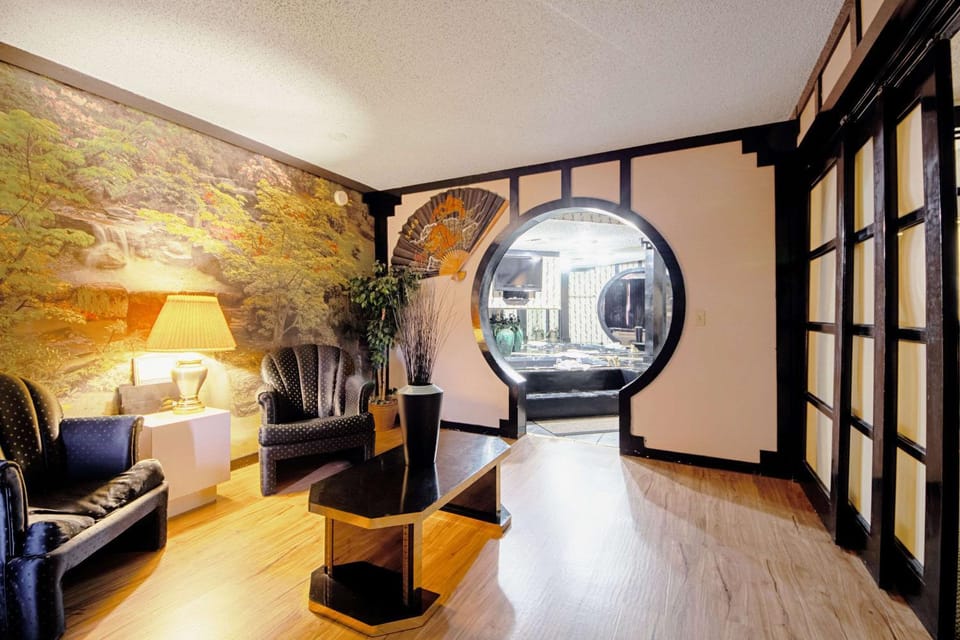 Photo of the whole room, On site