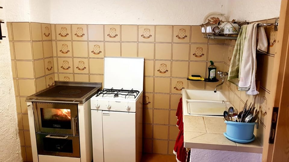 Kitchen or kitchenette