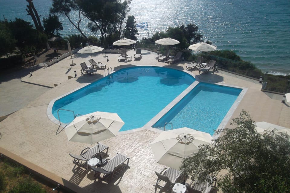 Kastro Beach Hotel Apartment hotel in Peloponnese, Western Greece and the Ionian