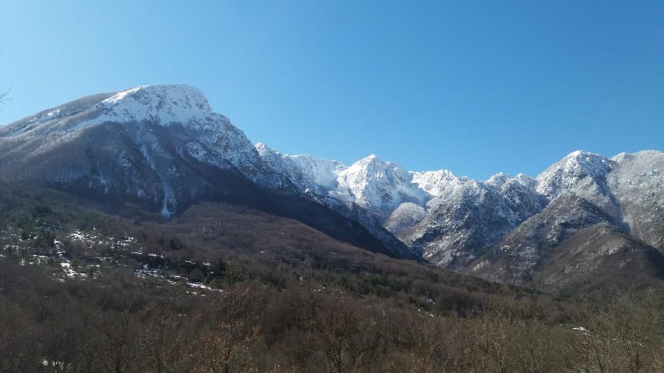 Nearby landmark, Natural landscape, Mountain view