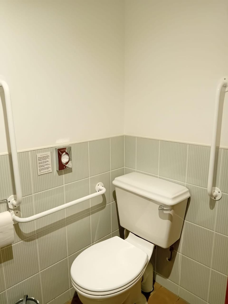 Toilet, acessibility