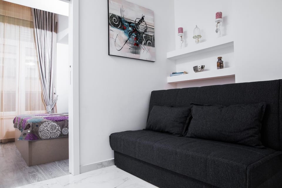 Bathroom, Seating area