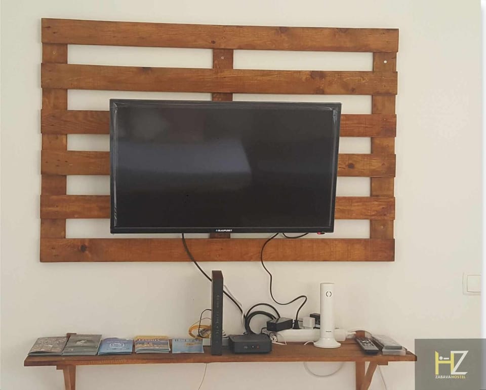 Communal lounge/ TV room, Communal lounge/ TV room