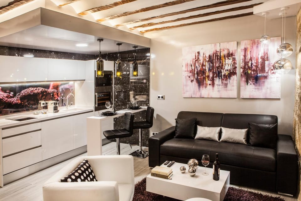 Lounge or bar