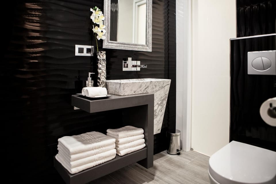 Toilet, Bathroom
