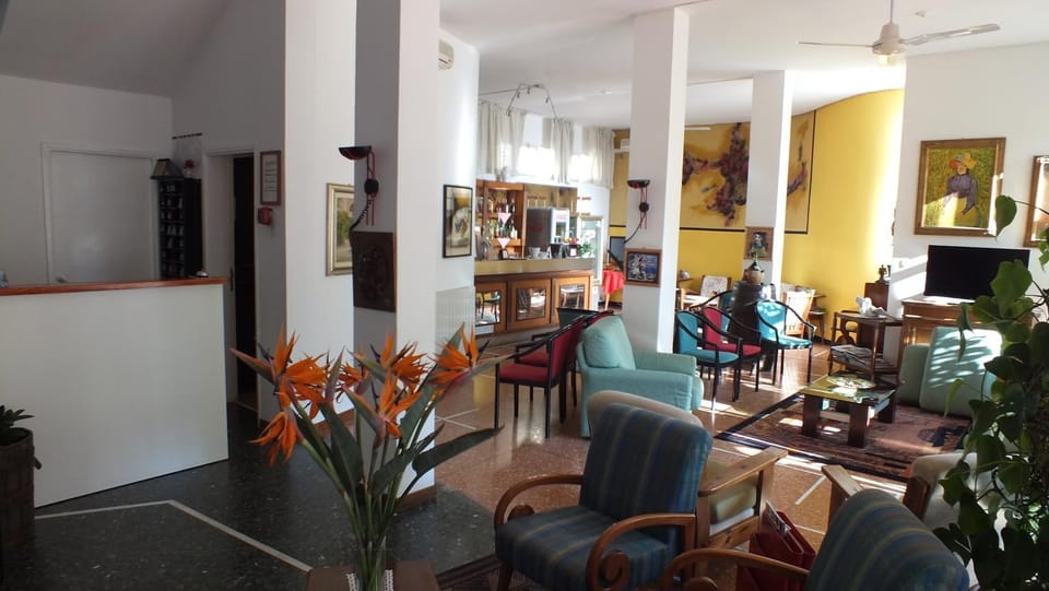 Lounge or bar
