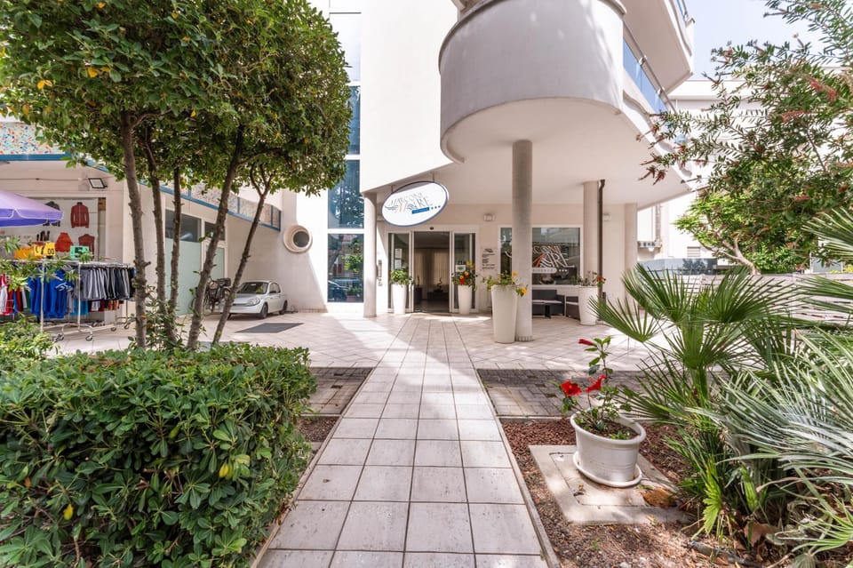 Property building, Garden