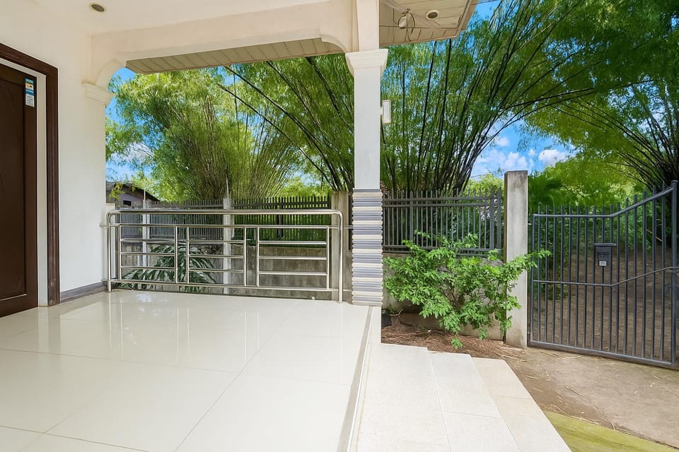 Patio, Garden, View (from property/room)