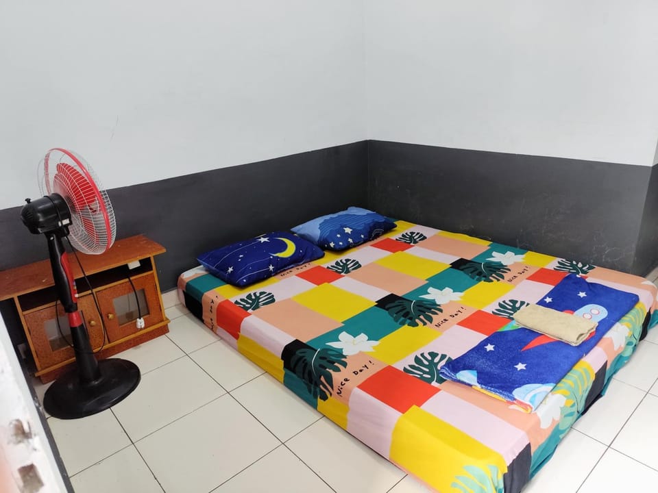 Kosan Syariah Mas Slamet Vacation rental in West Java