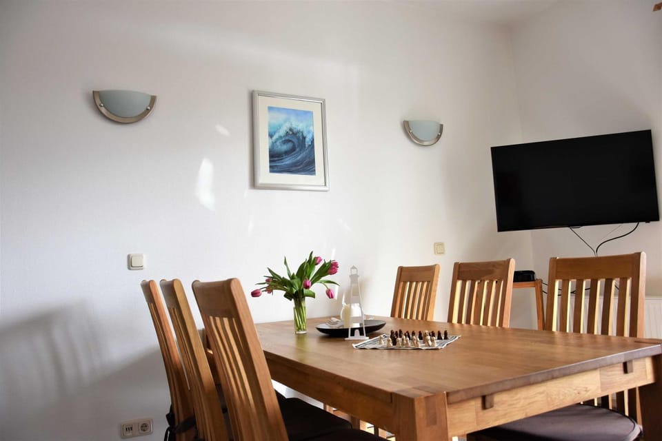 TV and multimedia, Seating area