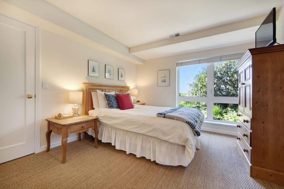 Harbour House House in Bodega Bay