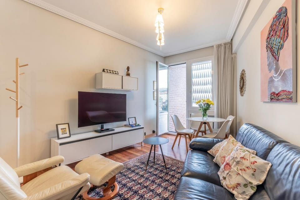 TV and multimedia, Balcony/Terrace, Living room, Dining area