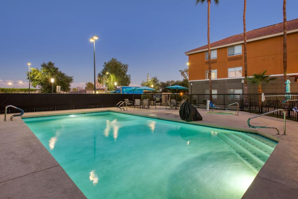Pool view, Swimming pool