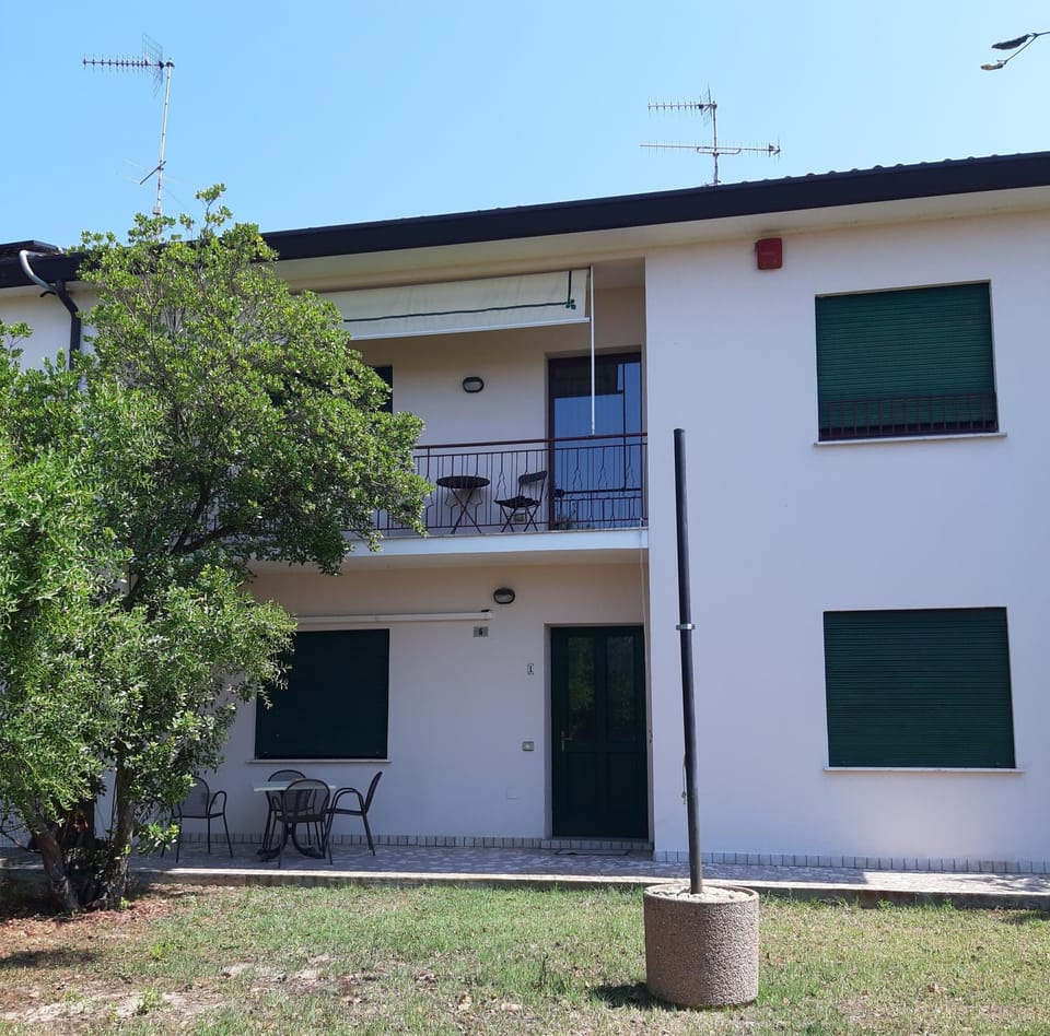 Property building, Balcony/Terrace