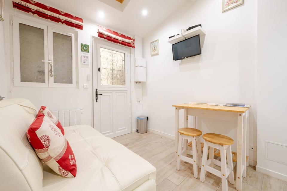 Superb tiny house in heart of Paris 1st! Apartment in Paris