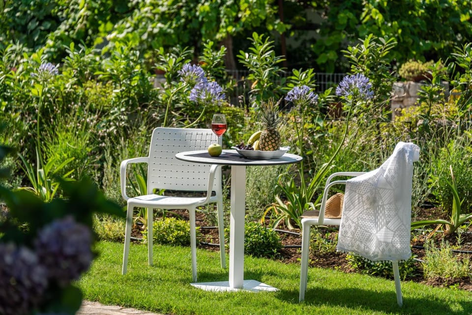 Patio, Garden