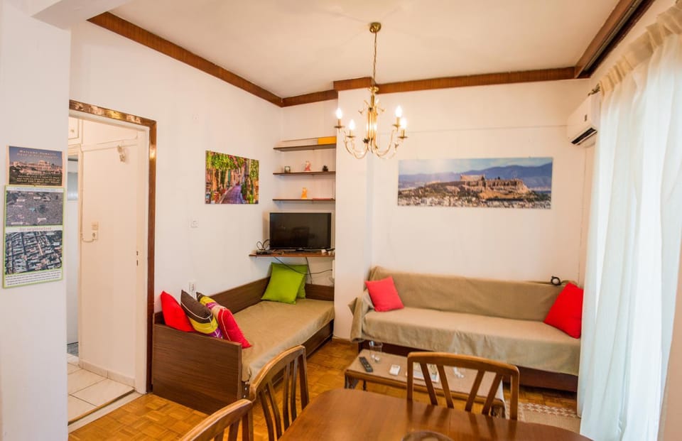 Living room, Seating area, Dining area, Bedroom