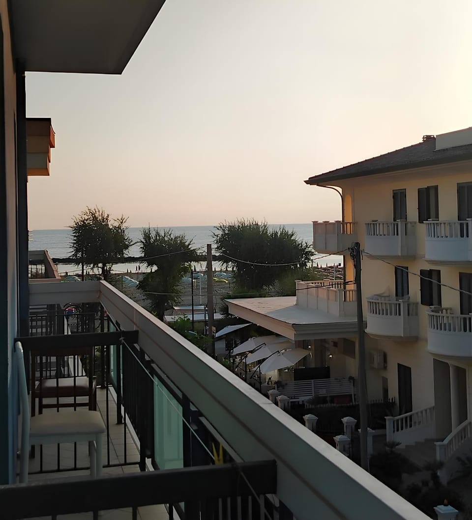 Natural landscape, View (from property/room), Balcony/Terrace, Sea view