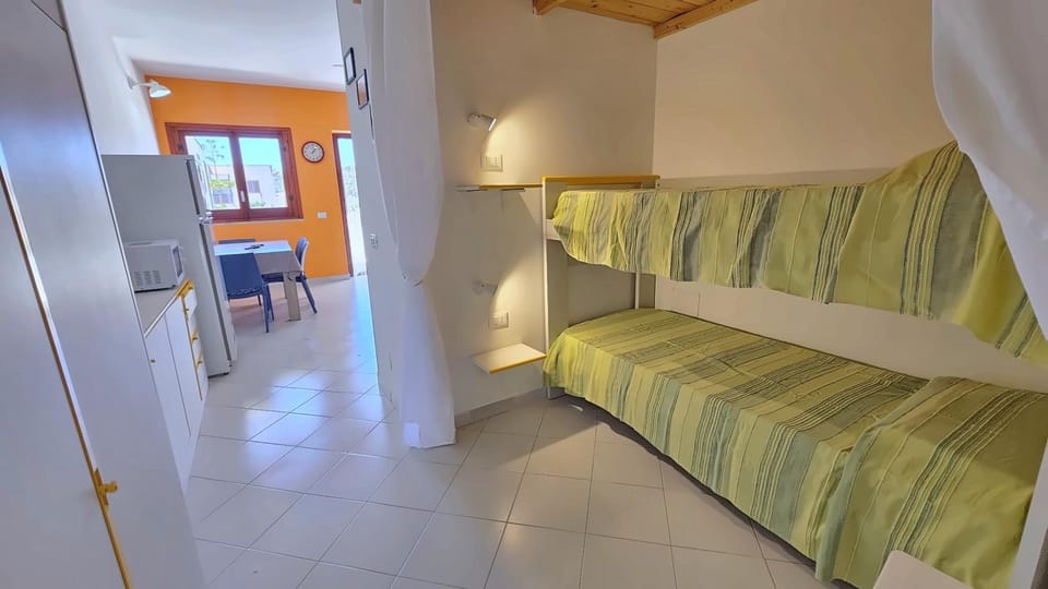 bunk bed