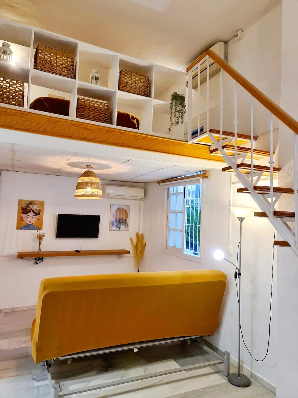 Lounge or bar