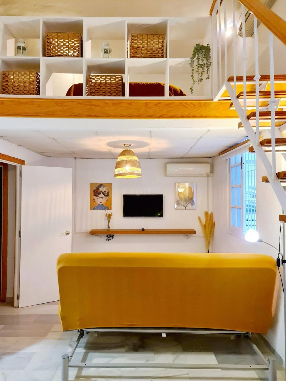Lounge or bar