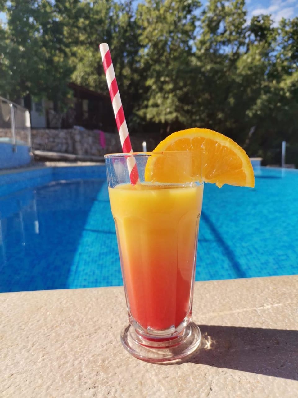 Swimming pool, Drinks