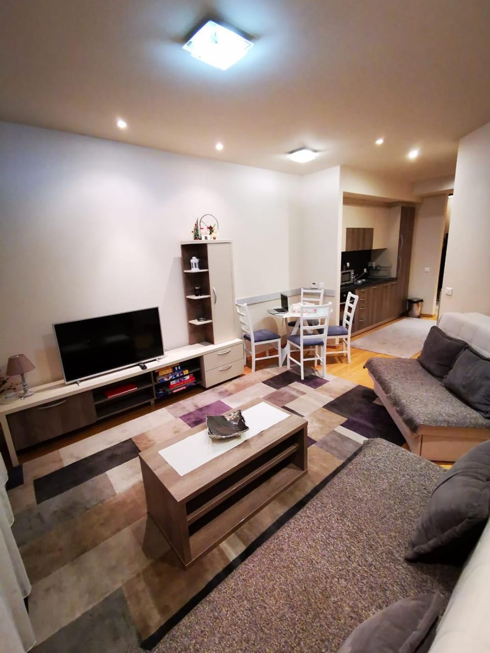 Living room, Dining area