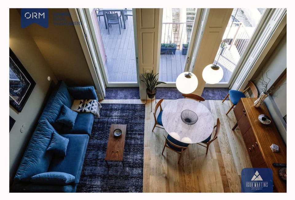 TV and multimedia, Balcony/Terrace, Living room, Other, Photo of the whole room, Decorative detail, Seating area, Dining area, Area and facilities