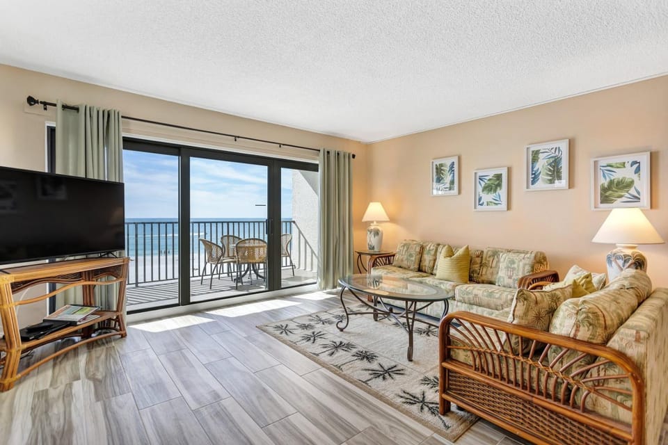 Balcony/Terrace, Living room