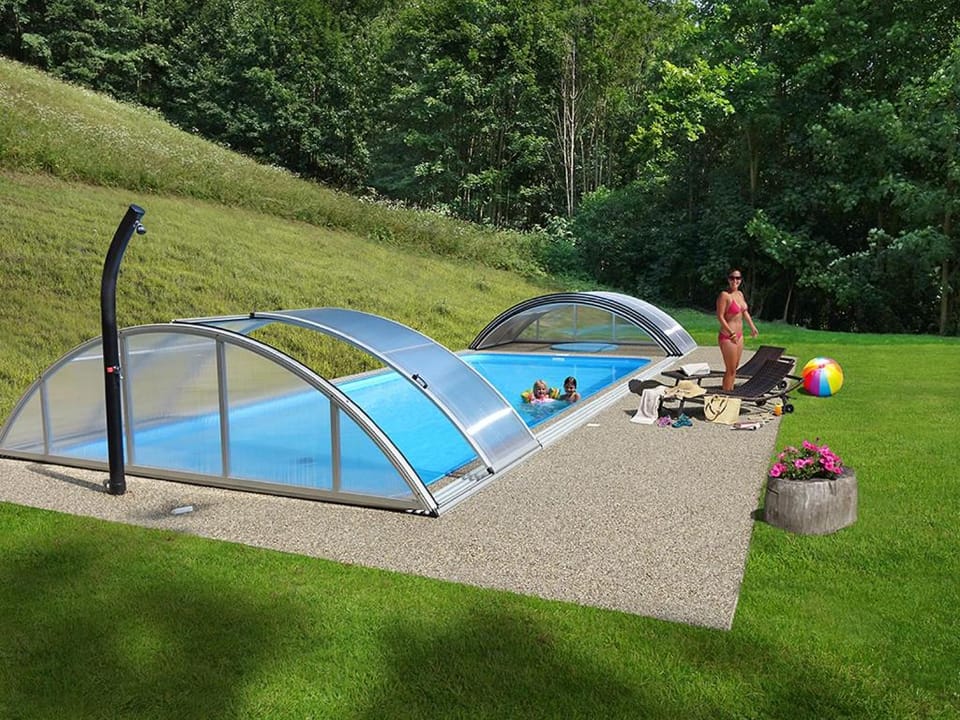 Swimming pool, Swimming pool