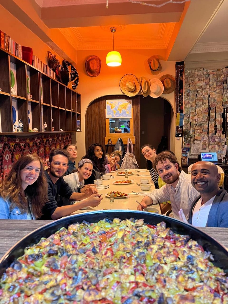 Food and drinks, Food, group of guests