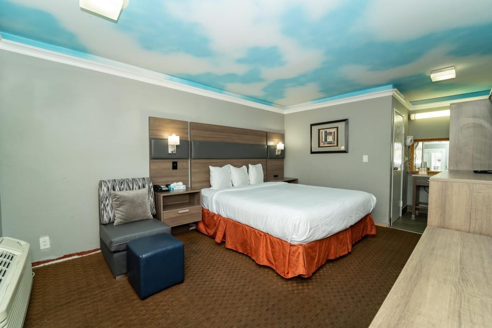 Hollywood Palms Inns & Suites Motel in Hollywood