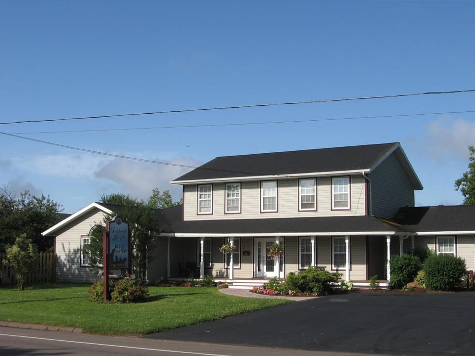 Driftwood Heights B&B Bed and Breakfast in Summerside