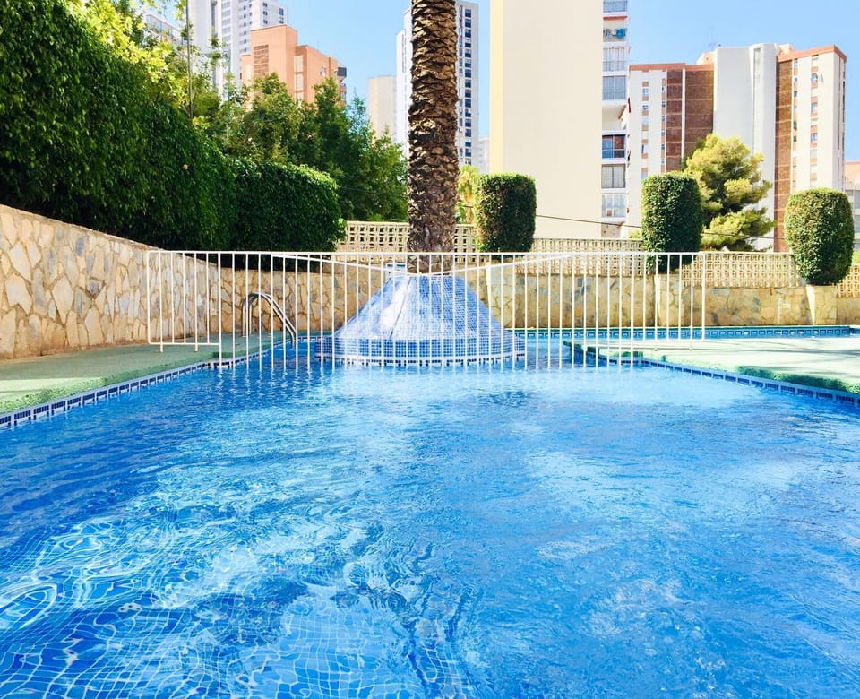 Solarium, Swimming pool